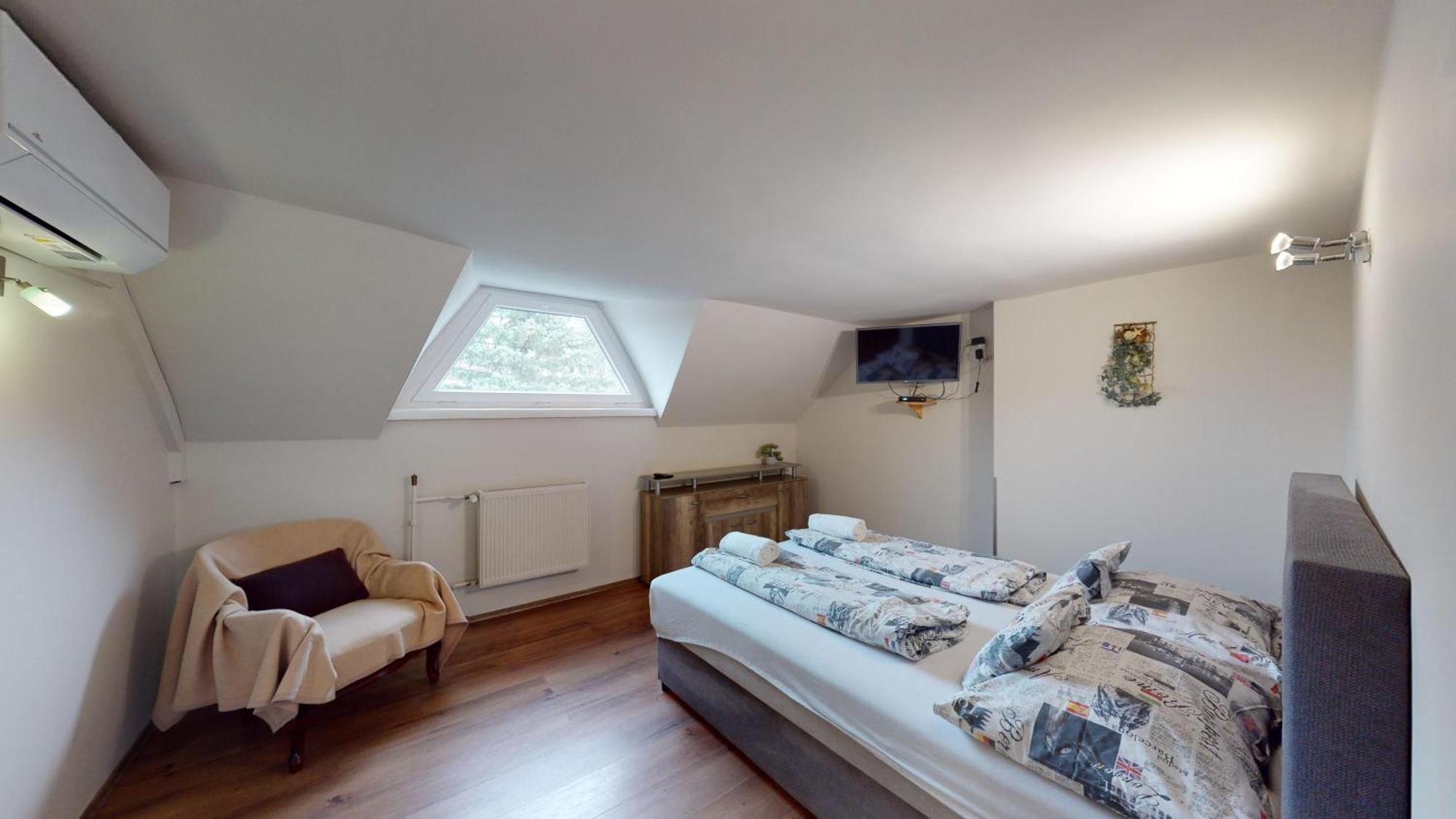 Herczeg Apartment มิชโคลซ์ ภายนอก รูปภาพ