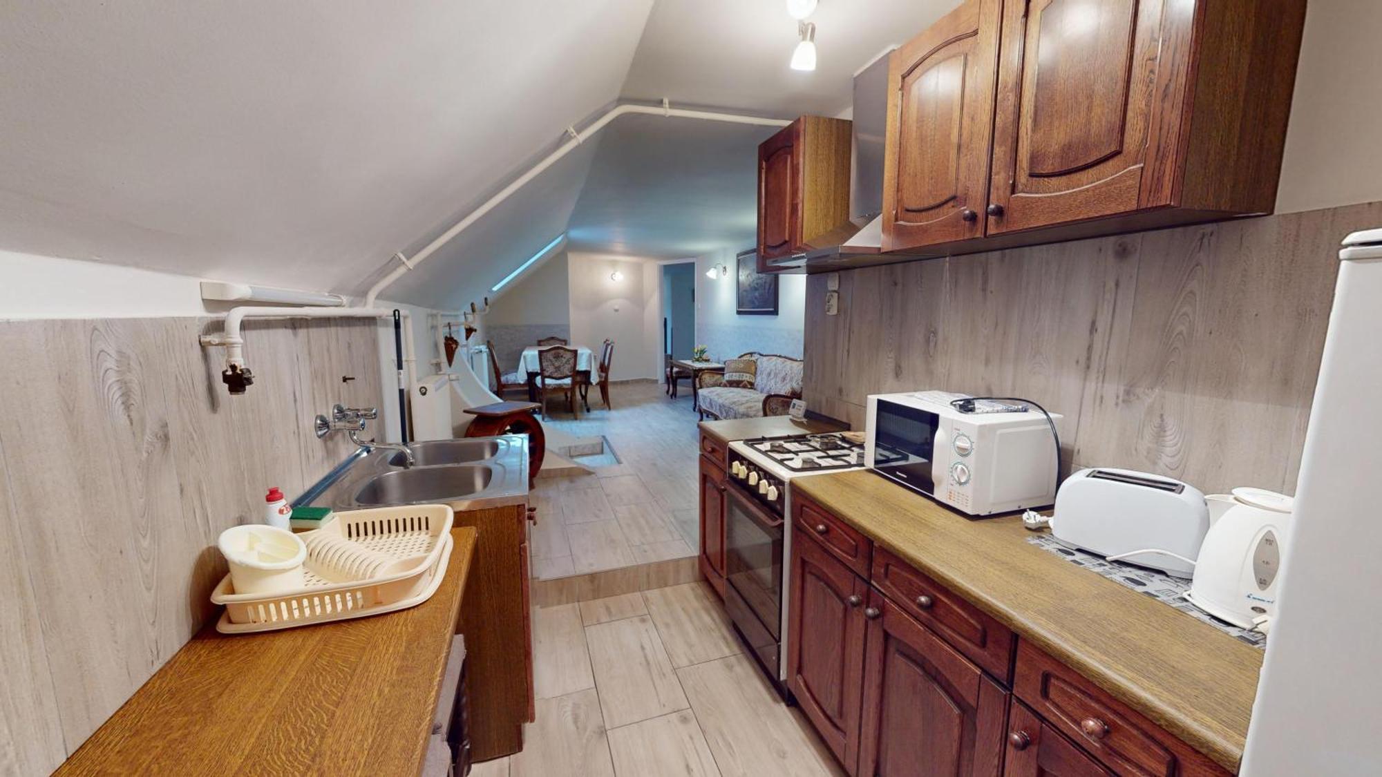 Herczeg Apartment มิชโคลซ์ ภายนอก รูปภาพ